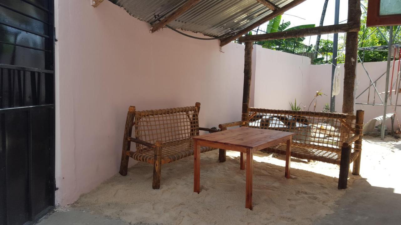 Mkadi Beach House 2 Bed & Breakfast Nungwi Exterior photo